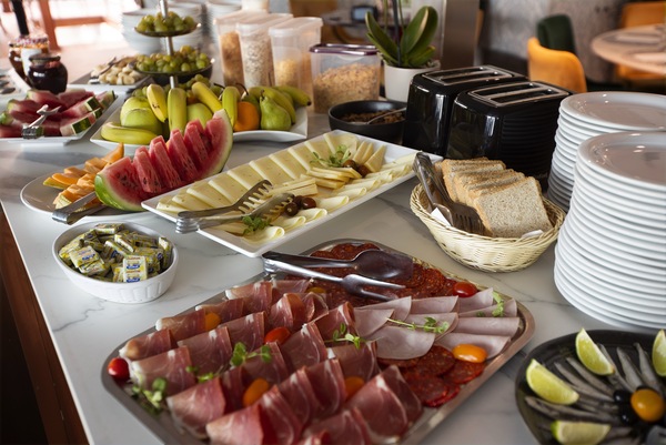 Travelmarvel Princess Eleganza Restaurant Breakfast Buffet 2 ©Travelmarvel.jpg